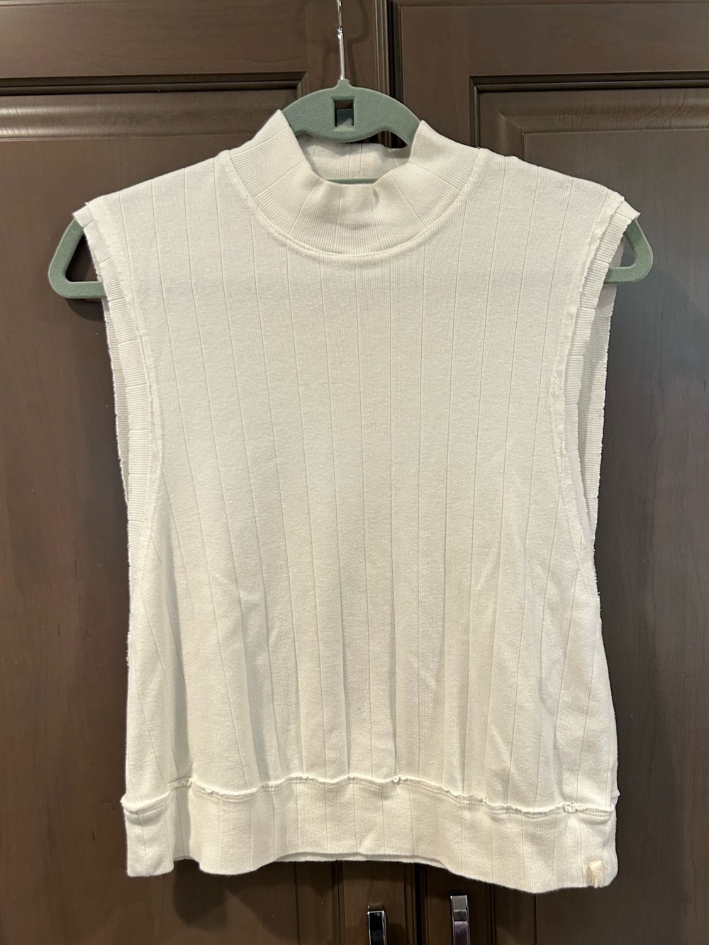 Free People “We The Free” Sleeveless Ribbed Mock Neck Top in Ivory, Size XS